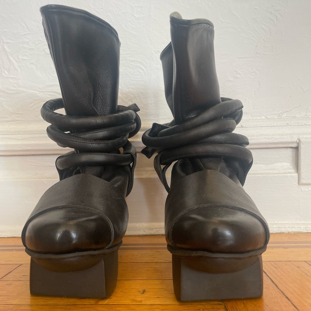 Trippen heeled black leather boots with wide leather coil tie 37